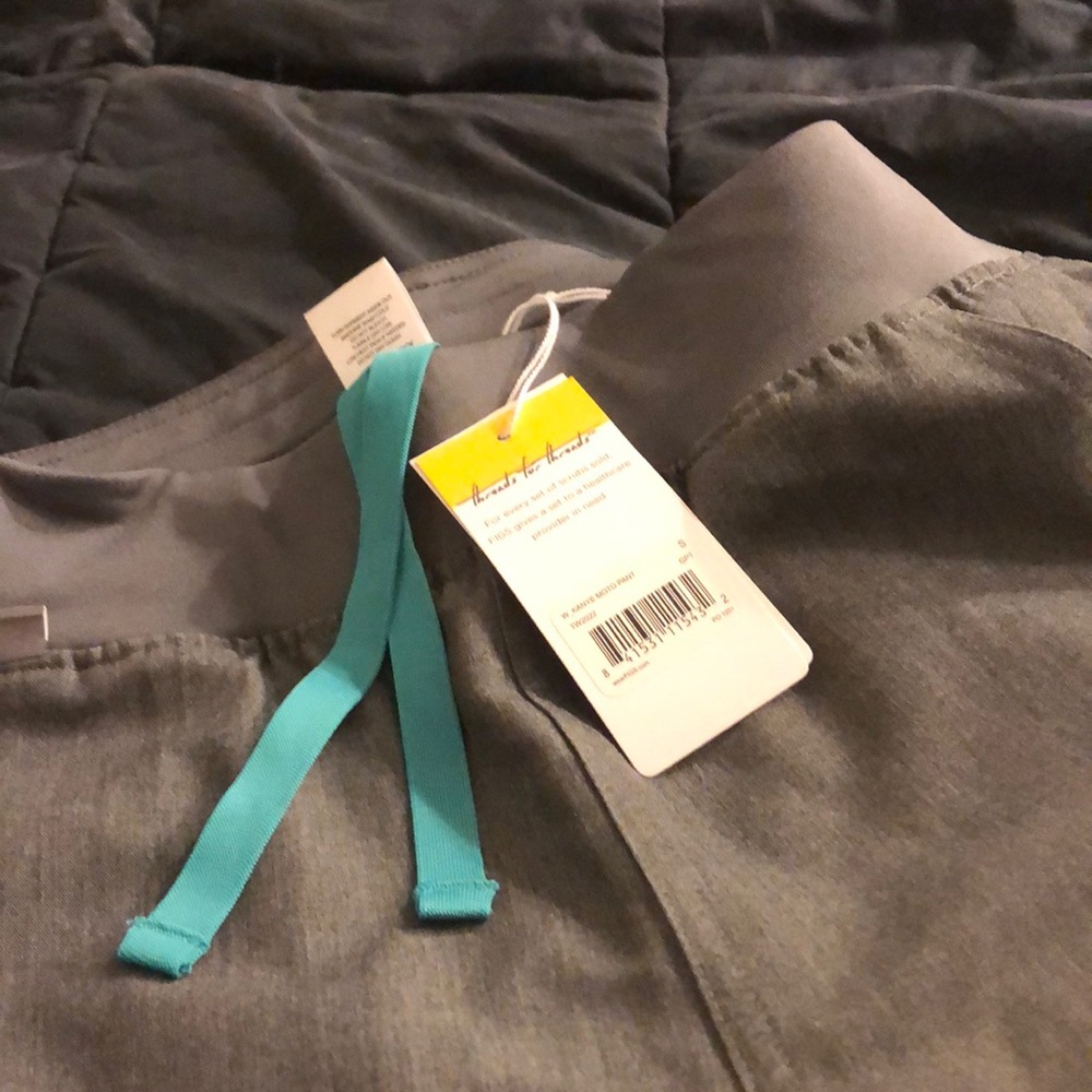 Figs Kanye Moto Scrub Pants sz S Graphite